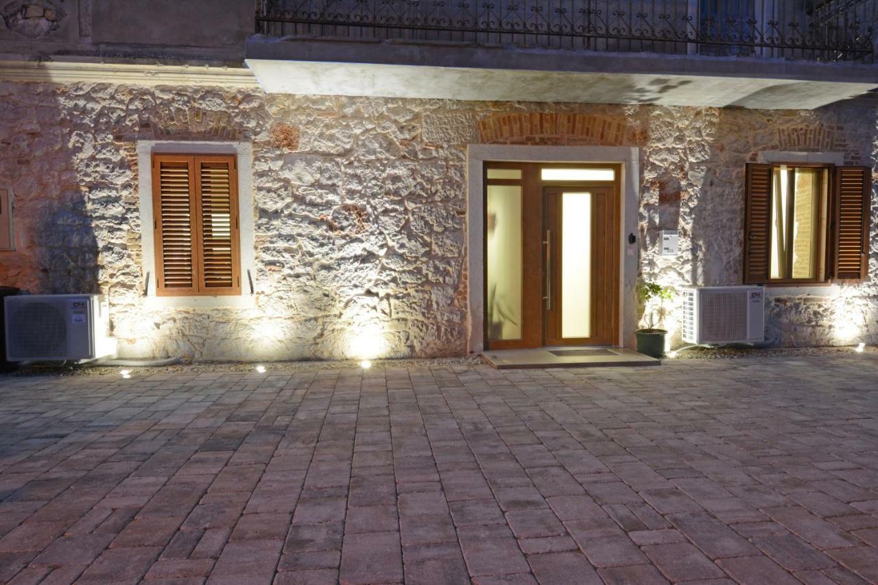 Xy Suites - Design Apartments Šibenik Exterior foto